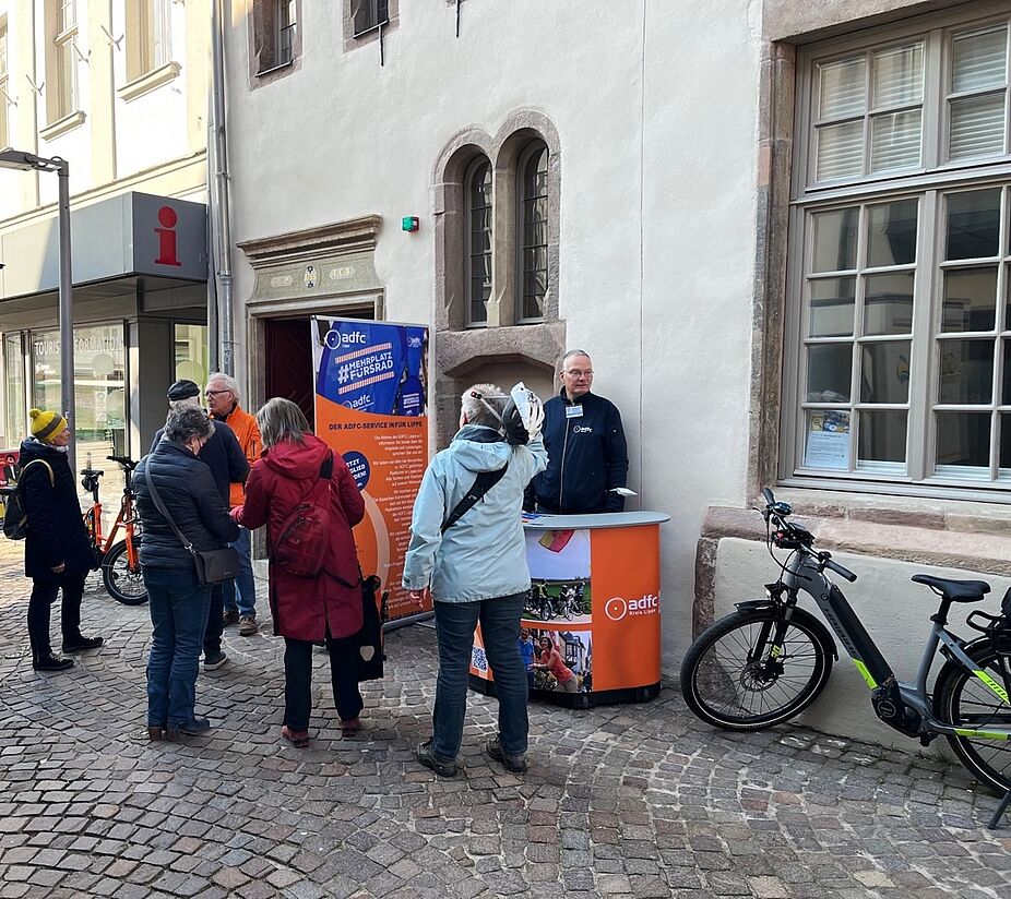 Gruppe Lemgo Info-Stunde für Bürger*innen Gruppe Lemgo Info-Stunde für Bürger*innen