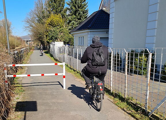B.S. Schötmar - verbesserte Durchfahrt für Radfahrer ab 2022 als Ersatz für die nicht gesetzeskonforme Anlage dem sog. Drängelgatter in 10/2020