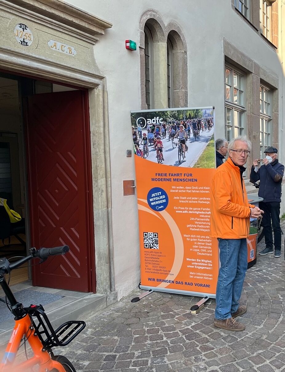 ADFC Gruppe Lemgo mit Walter Windt im Bürgergespräch am 12.03.22 ADFC Gruppe Lemgo mit Walter Windt im Bürgergespräch am 12.03.22