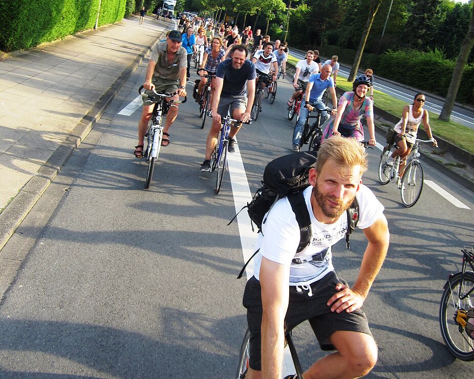 Critical Mass - Pro Rad Kampagne in Bielefeld Critiical Mass Pro Rad Kampagne Ausfahrt in Bielefeld