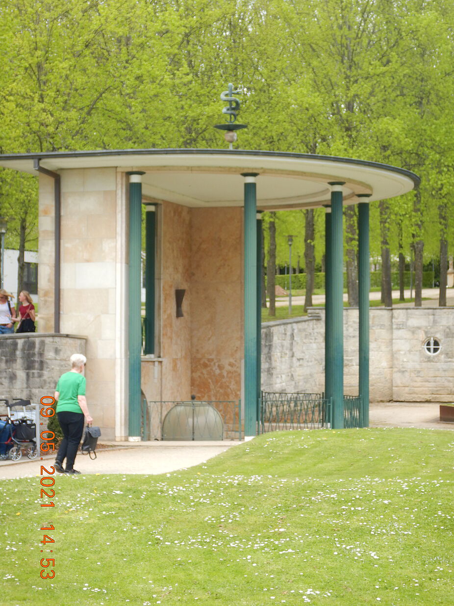 Bad Pyrmont - Heilquellen-Brunnenhalle im Kurpark Bad Pyrmont - Heilquellen-Brunnenhalle im Kurpark