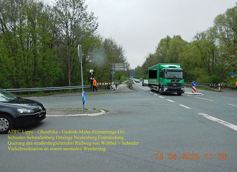 2025 ADFC Lippe Ghostbike Schieder Nessenberg Verkehrssituation ADFC Lippe Ghostbike Standort Einmündung Nessenberg