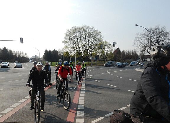 ADFC Lippe Diagonalquerung Radfahrende nach Umbau Kreuzung Bielefelder Straße Detmold