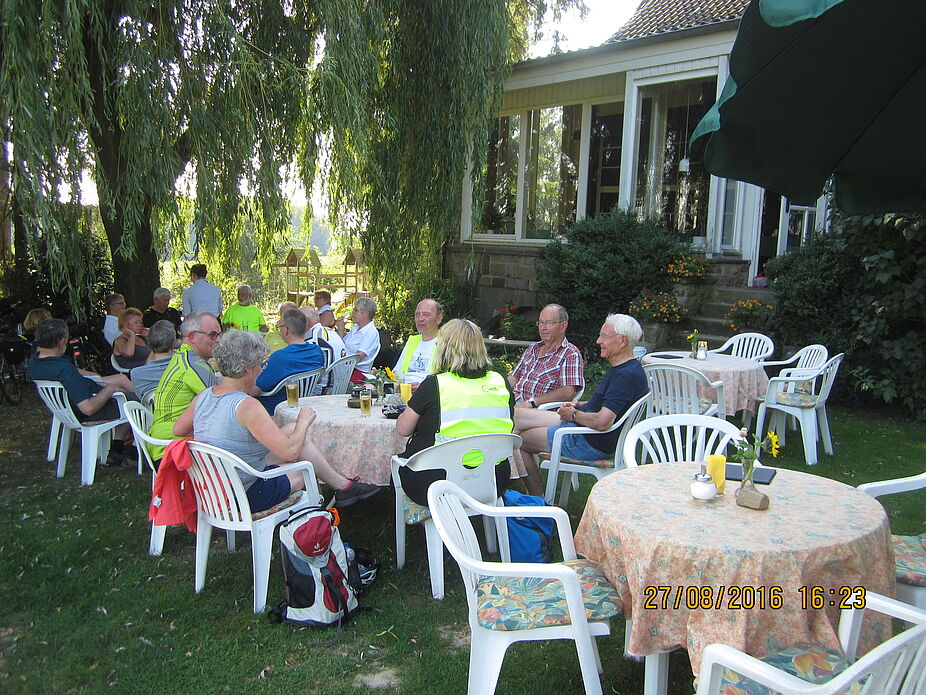 Cafe-Garten Berghof Schötmar, Gruppen-Erlebnis mit Genuß Cafe-Garten Berghof Schötmar, Gruppen-Erlebnis mit Genuß