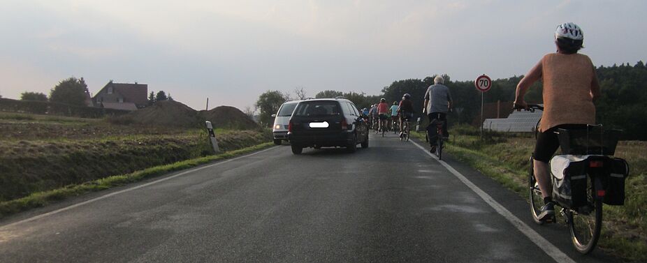 ADFC Lippe - wir setzen uns für Fahrrad-Aktive-Lösungen bei Verkehrsgefährdungen ein ADFC Lippe - 2014 Landstraße Horn - Vahlhausen - Billerbeck, Verkehsgefährung Radfahrer