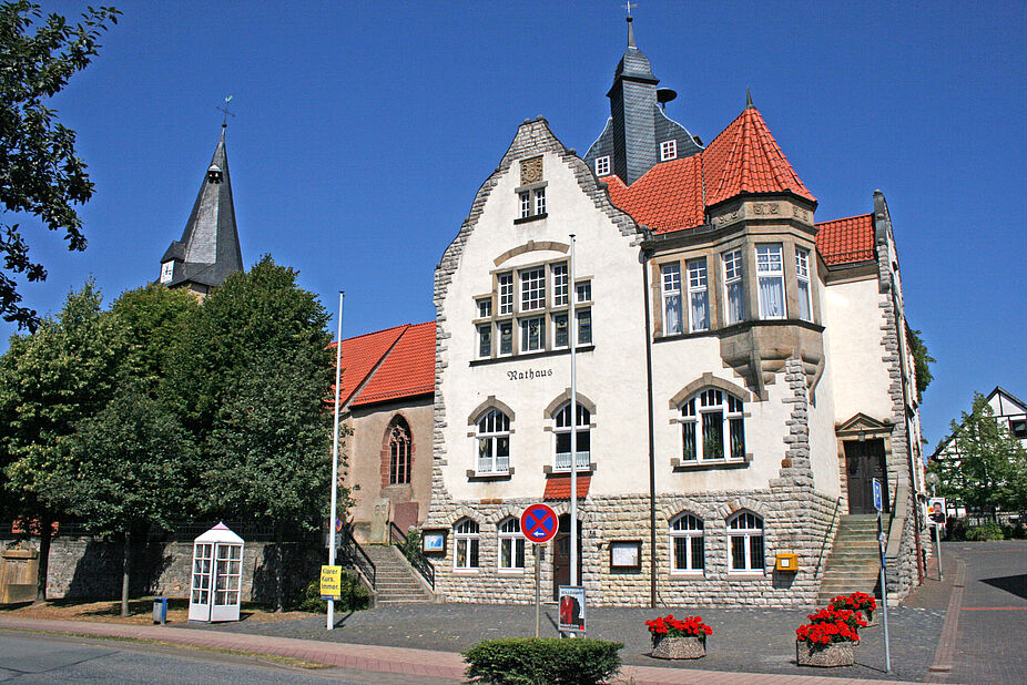 Barntrup - historisches Rathaus an der Hauptstraße Barntrup - historisches Rathaus an der Hauptstraße
