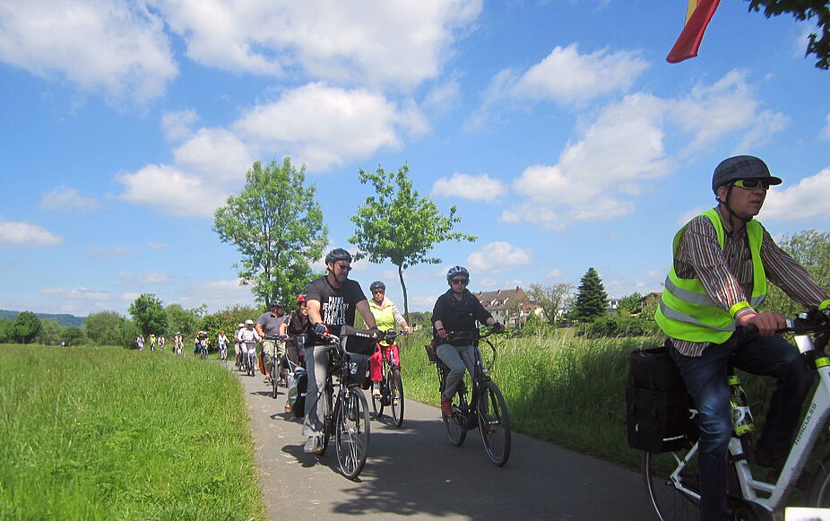 ADFC Lippe - Radtouren mit ADFC-Tourguide-Leitung ADFC Lippe Radtouren mit ADFC-Tourguide-Leitung