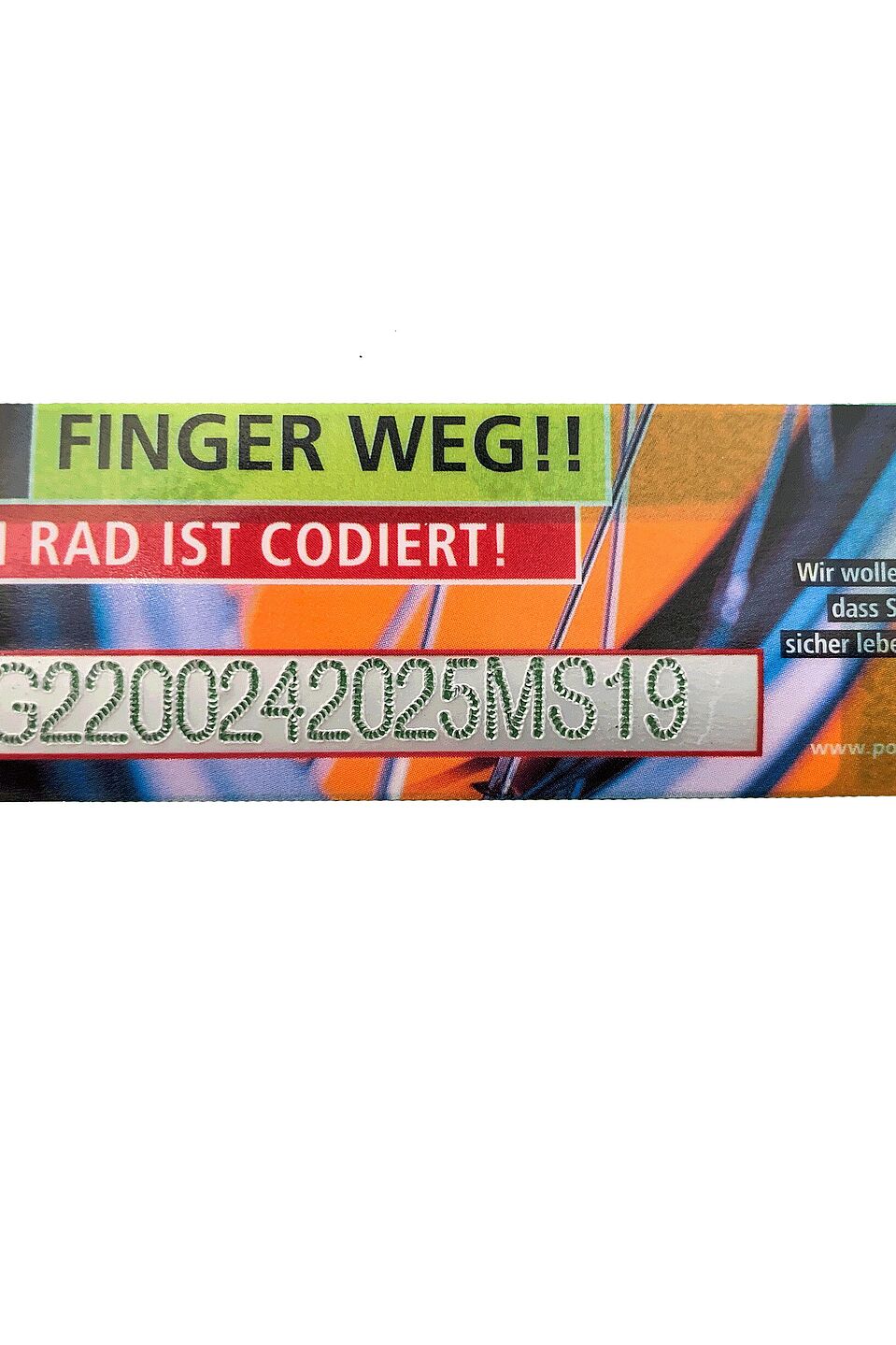 Fahrradcodierung Eine gravierte Fahrradcodierung mit Schutzaufkleber
