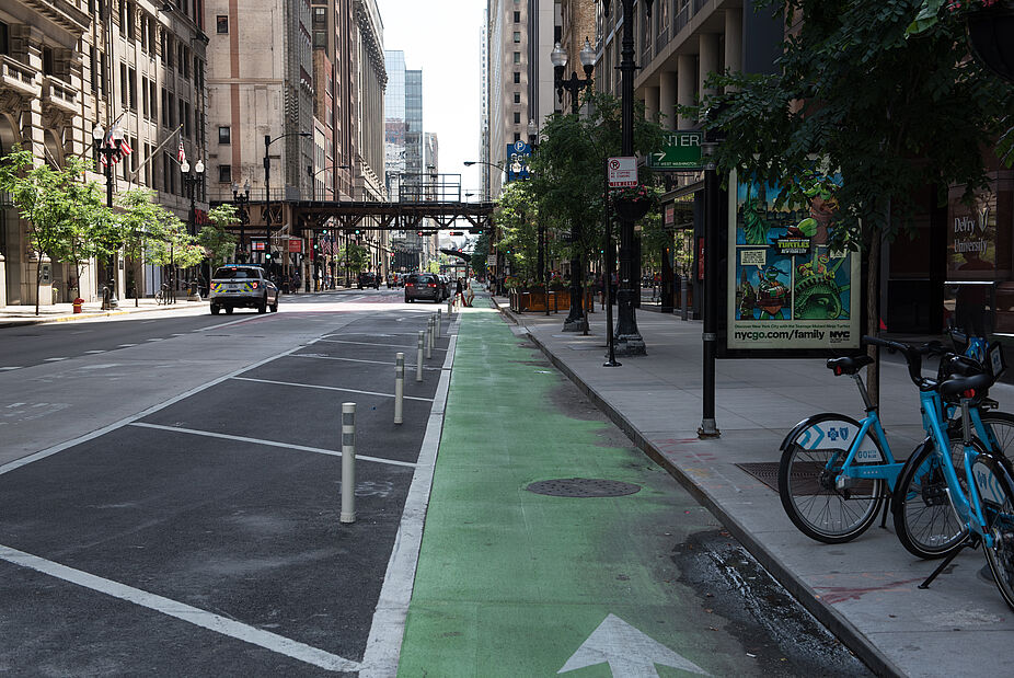 Protected Bike Lanes Protected Bike Lanes (kurz: PBL, deutsch: Geschützte Radfahrstreifen) sind ein vom ADFC aus Nordamerika importiertes Konzept.